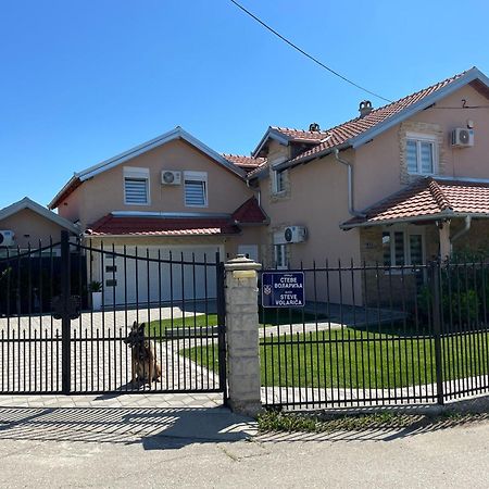 Apartman Diamond Lux Surčin Dış mekan fotoğraf