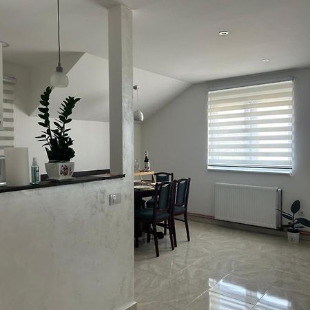 Apartman Diamond Lux Surčin Dış mekan fotoğraf